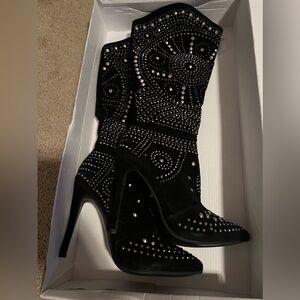 Olivia Mille Studded Heeled Boots